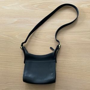 Vintage Coach Black Leather Crossbody Bag